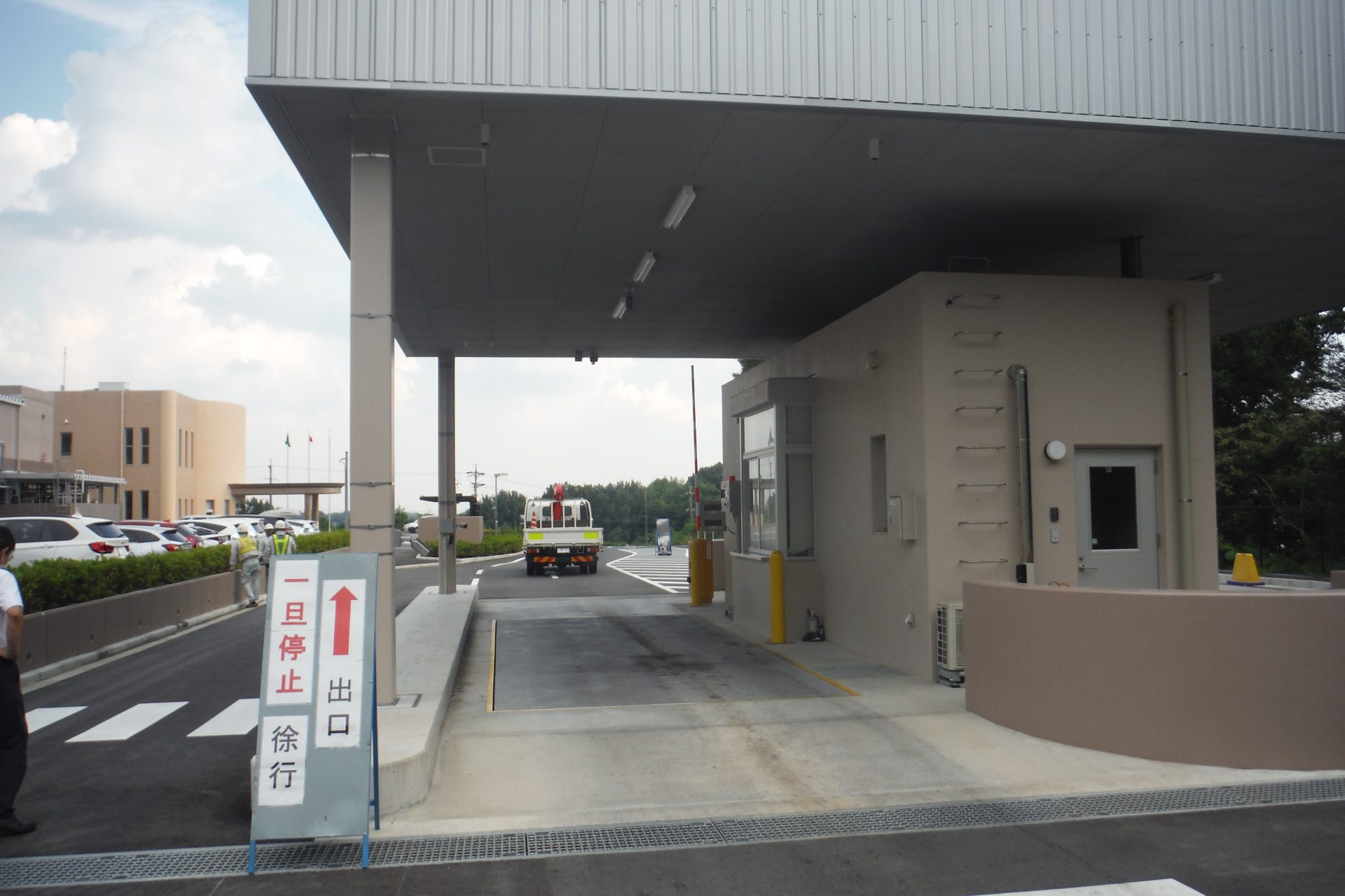 出口看板設置工事 | 道路標識・サイン工事