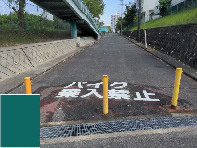 『バイク乗入禁止』区画線設置工事 | 路面標示工事